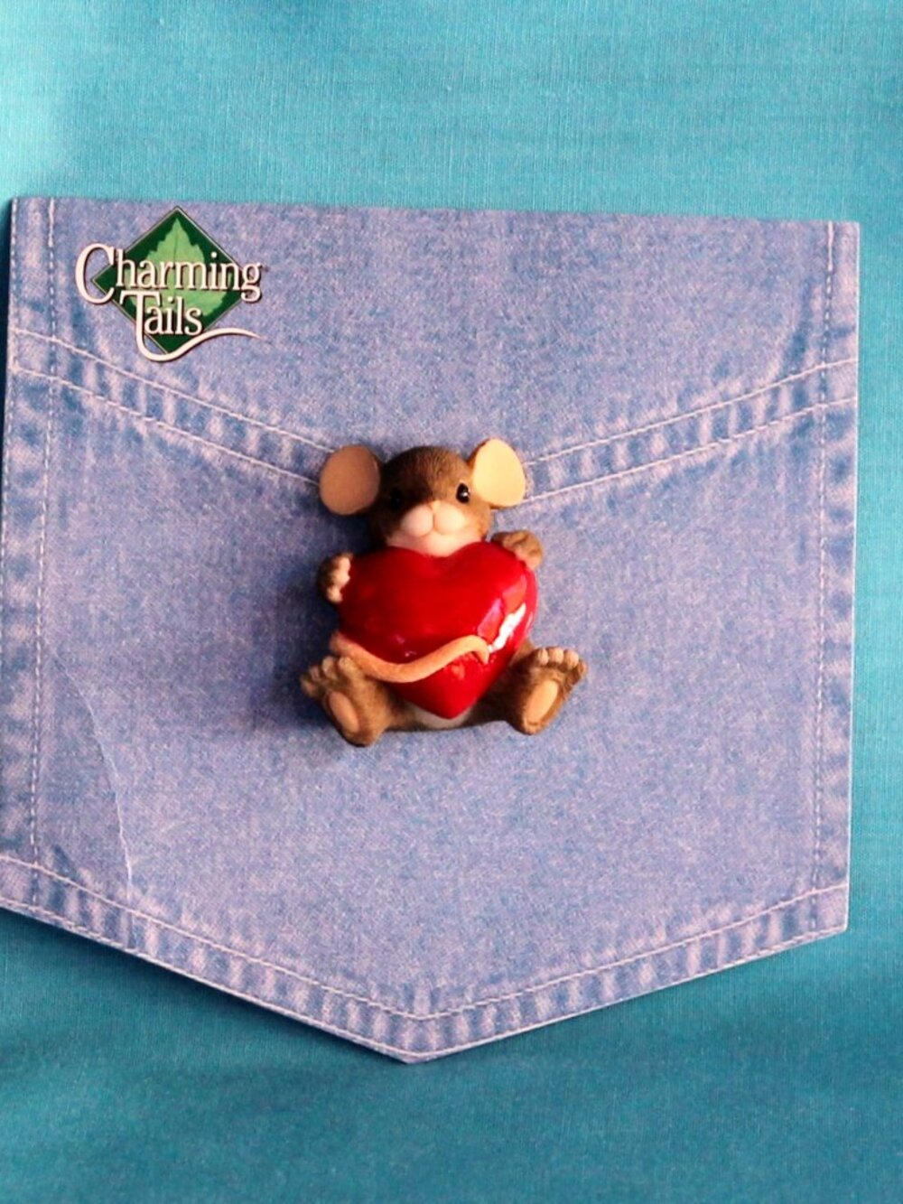 Charming Tails Mouse Heart Lapel Pin Leaf and Acorn Club Member Exclusive NOS
